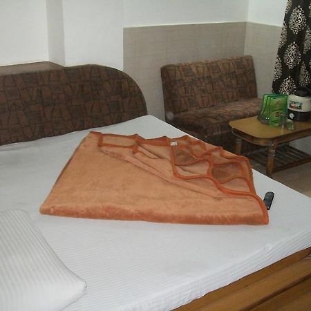 دلهي Hotel Milan Continental المظهر الخارجي الصورة